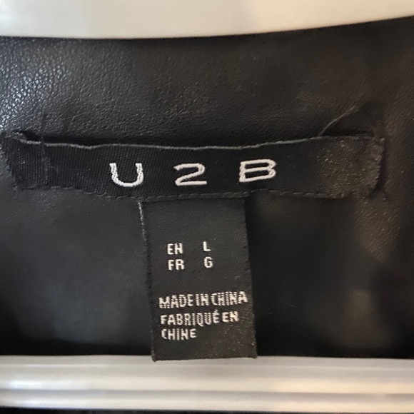 Leather Jacket - Picture 4 of 4